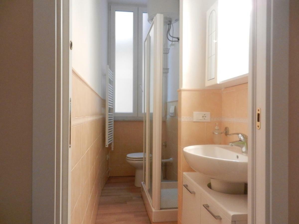 Central Guesthouse La Spezia Ngoại thất bức ảnh